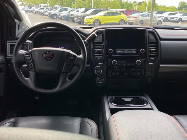 Used 2022 Nissan Titan PRO-4X w/ Pro-4x Convenience Package image 8