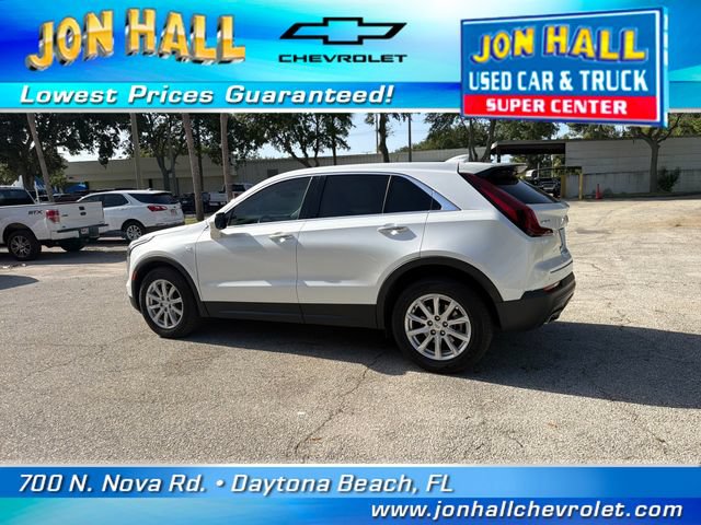 Used 2022 Cadillac XT4 Luxury w/ Driver Awareness Package FWD image 4