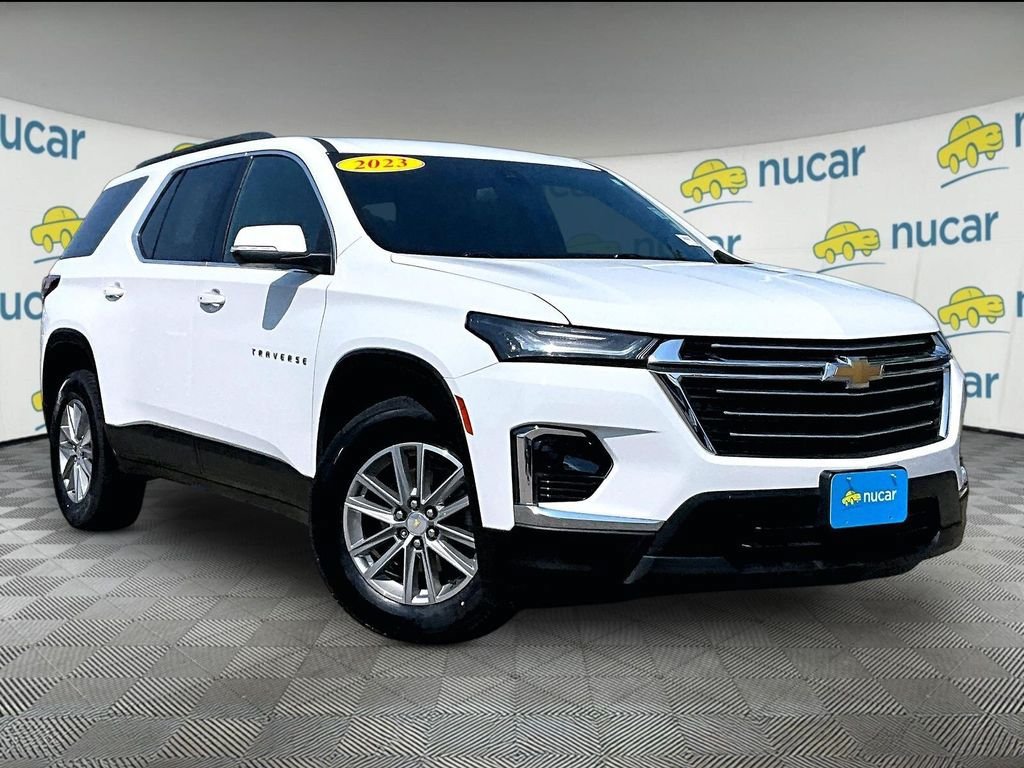 Used 2023 Chevrolet Traverse LT