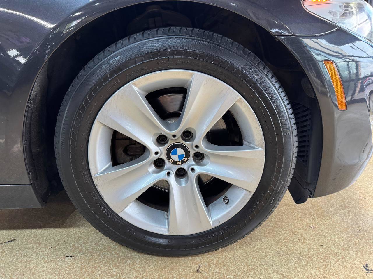 Used 2011 BMW 528i Sedan RWD image 42