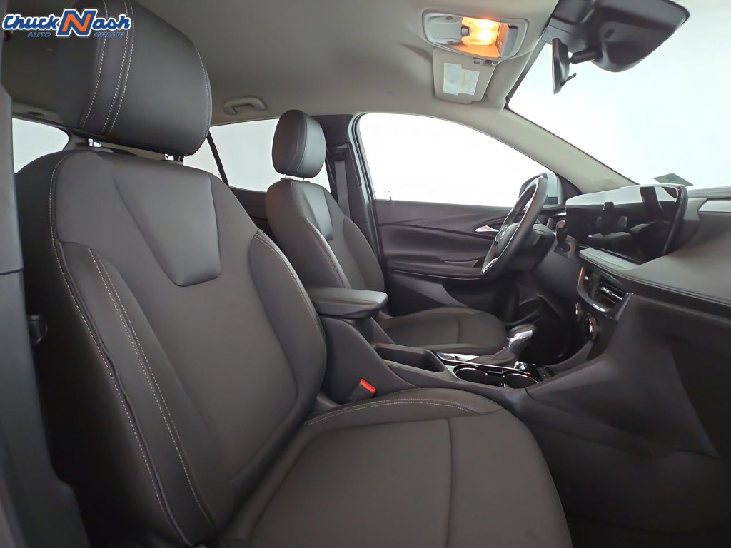 Used 2025 Buick Encore GX Preferred AWD/4WD image 31
