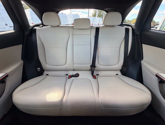 New 2026 Mercedes-Benz GLC 300 4MATIC image 15