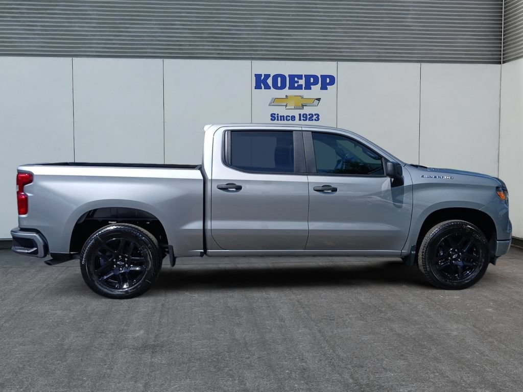 New 2026 Chevrolet Silverado 1500 Custom RWD image 6