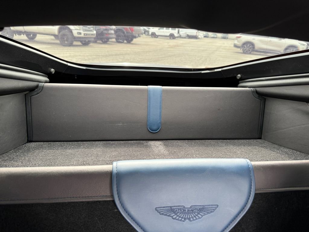 Used 2019 Aston Martin V8 Vantage Coupe image 21