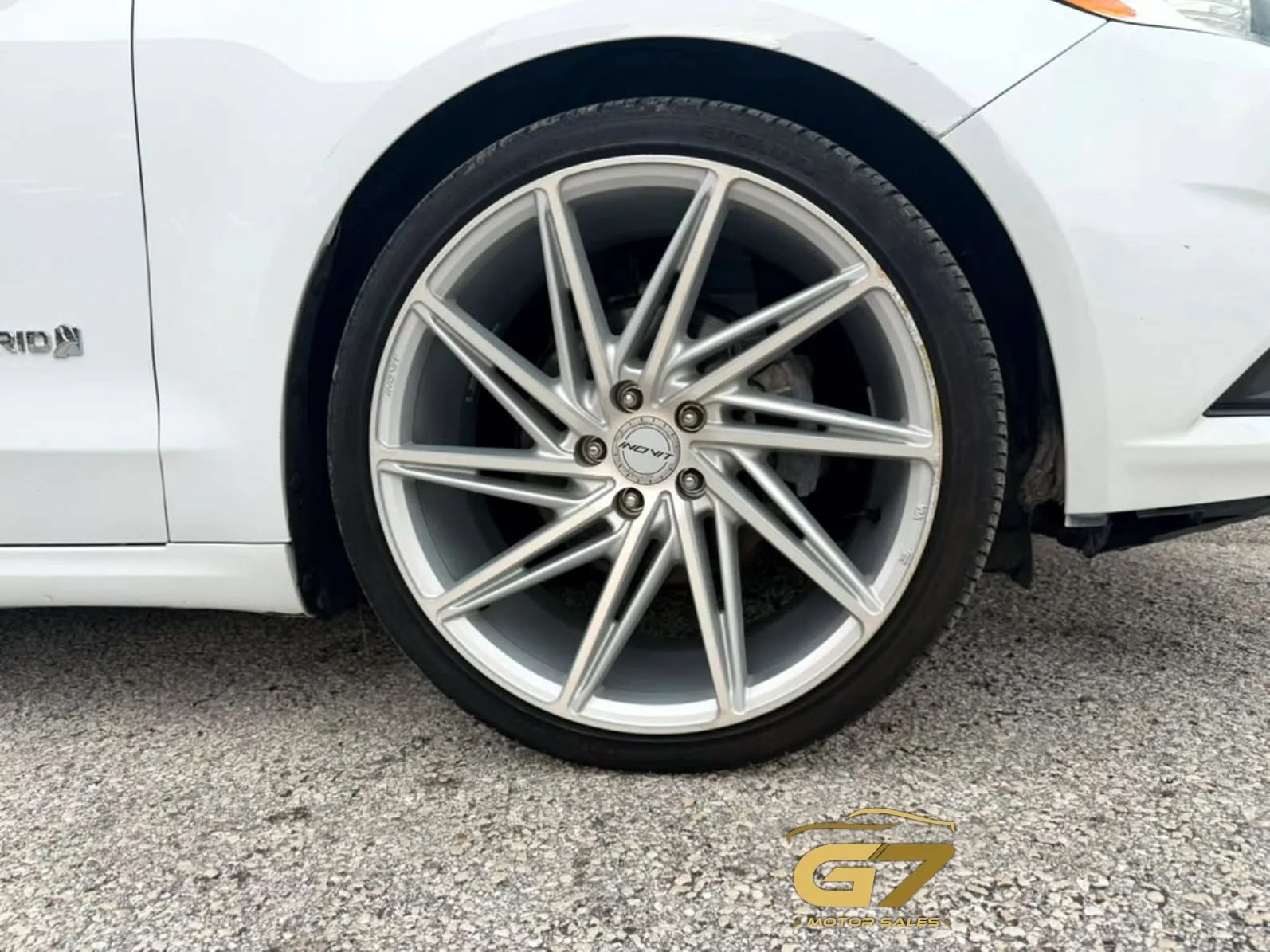 Used 2016 Ford Fusion SE FWD image 10