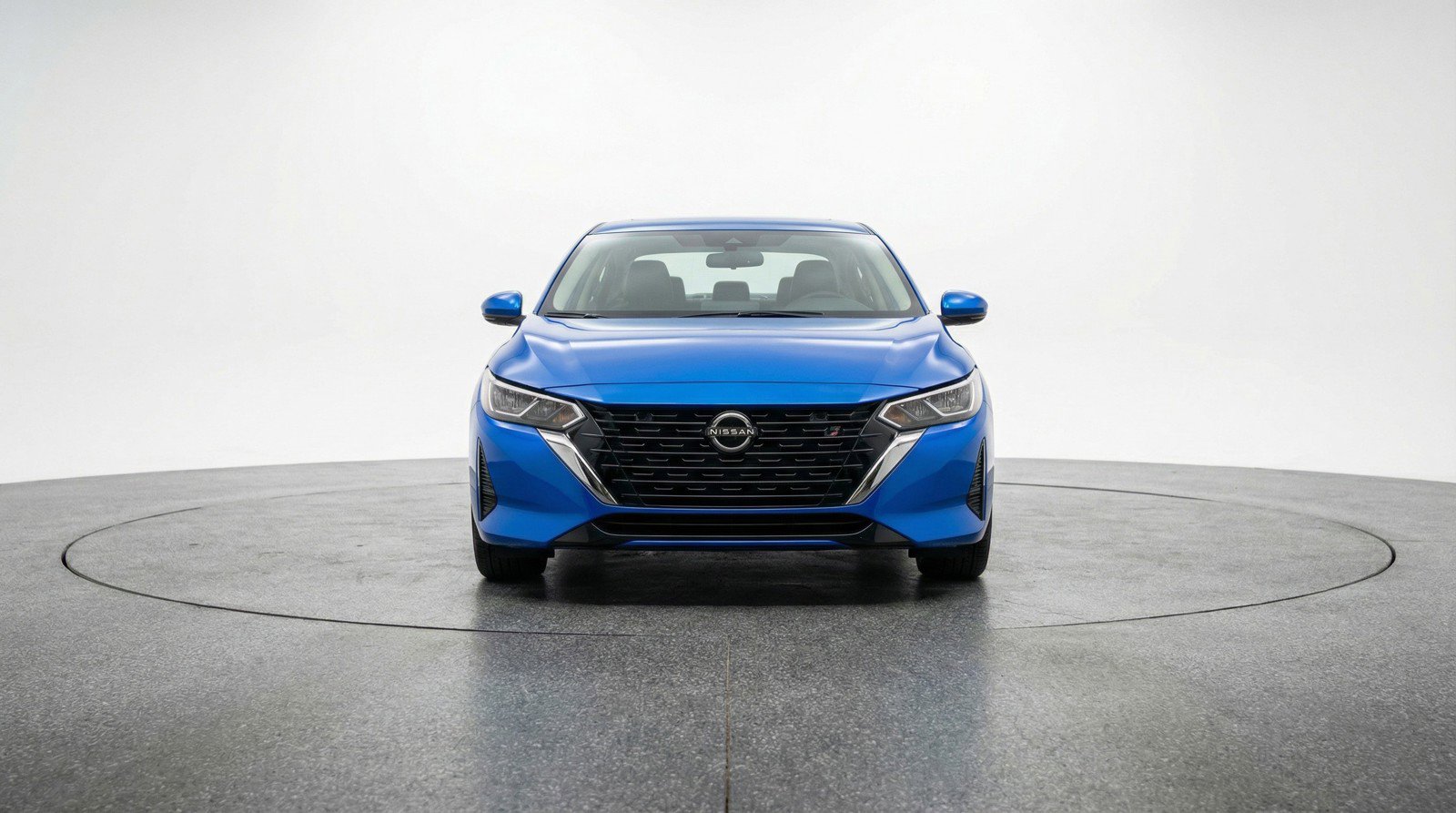 Used 2025 Nissan Sentra SV image 2