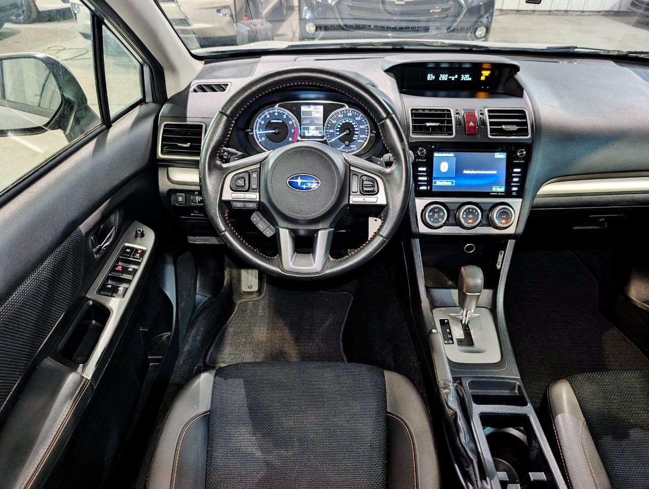 Used 2017 Subaru Crosstrek 2.0i Premium AWD/4WD image 3