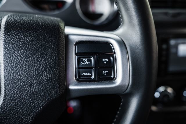 Used 2011 Dodge Challenger R/T RWD image 65