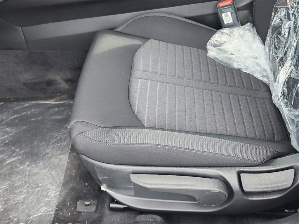 New 2025 Kia K5 LXS image 9