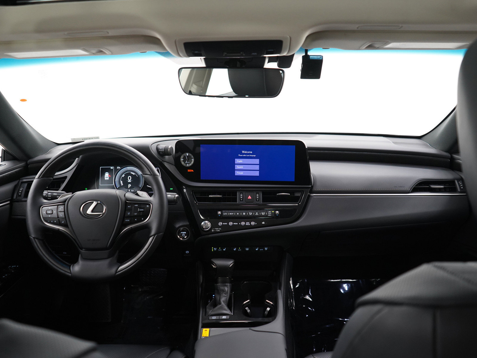 Used 2025 Lexus ES 300h FWD image 14