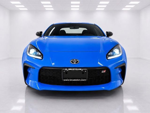 Used 2022 Toyota GR86 Premium RWD image 3