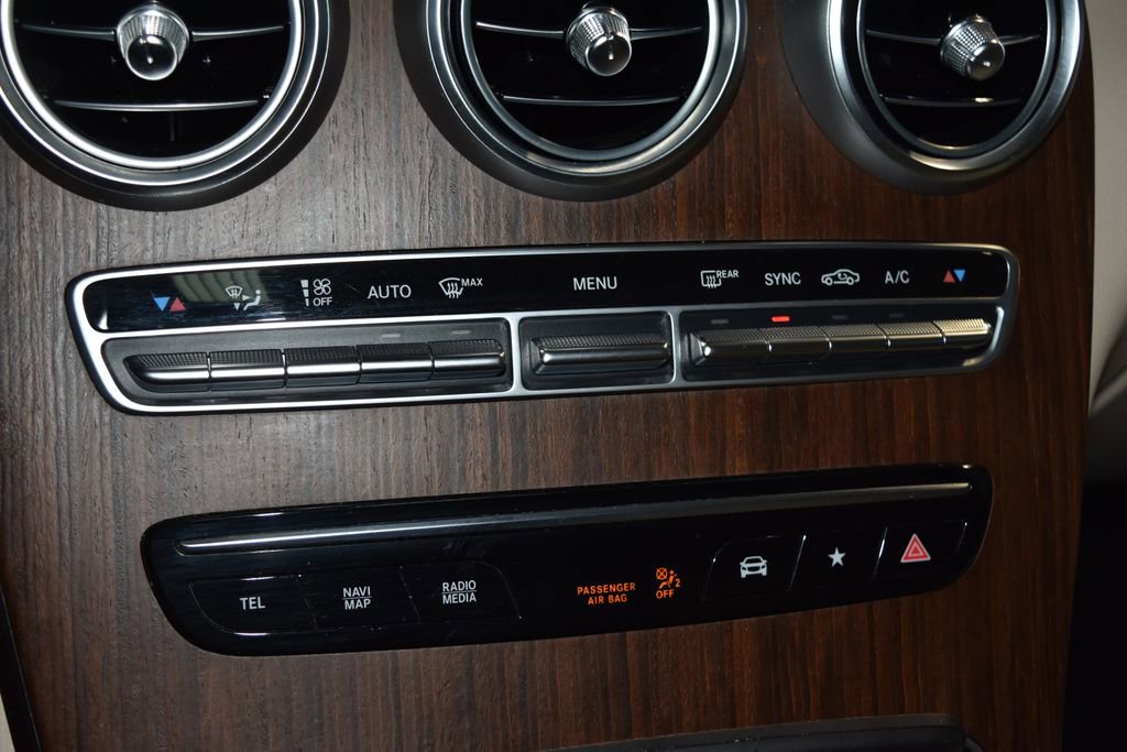 Used 2022 Mercedes-Benz GLC 300 4MATIC image 16