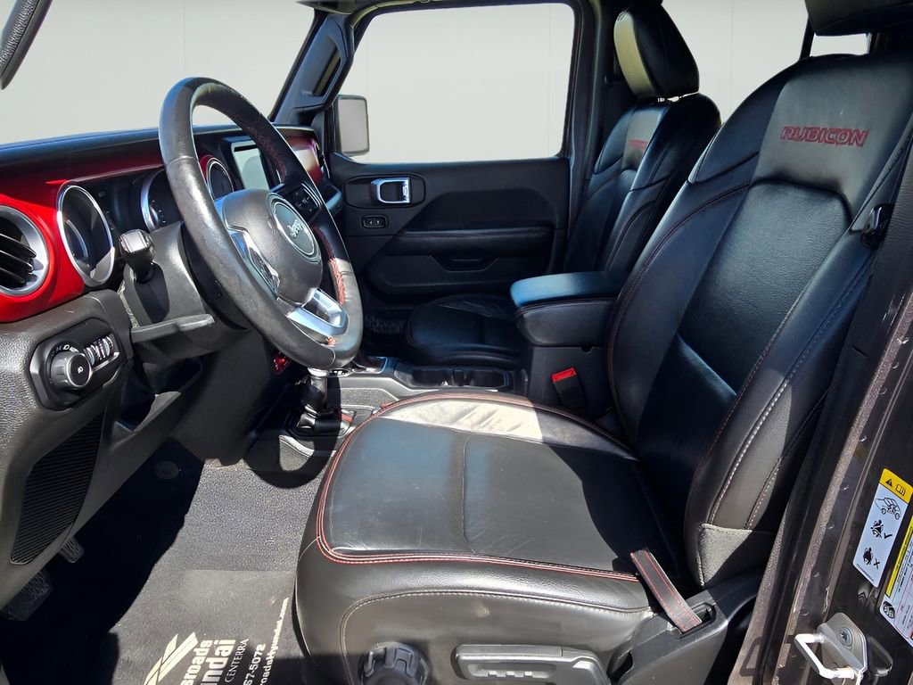 Used 2018 Jeep Wrangler Unlimited Rubicon w/ Dual Top Group AWD/4WD image 21