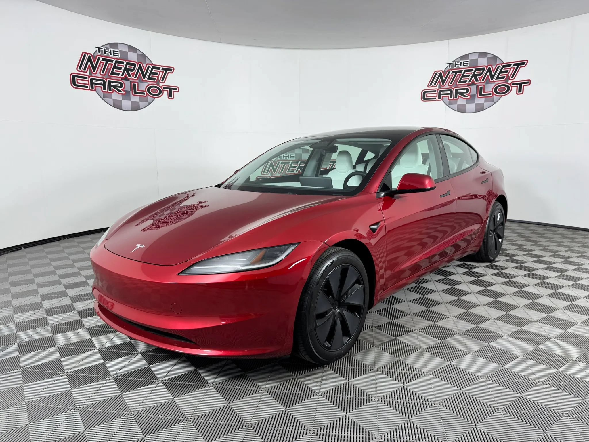 Used 2025 Tesla Model 3 Long Range AWD/4WD image 3