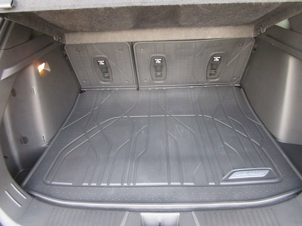 New 2026 Chevrolet Trax RS w/ Sunroof Package image 13