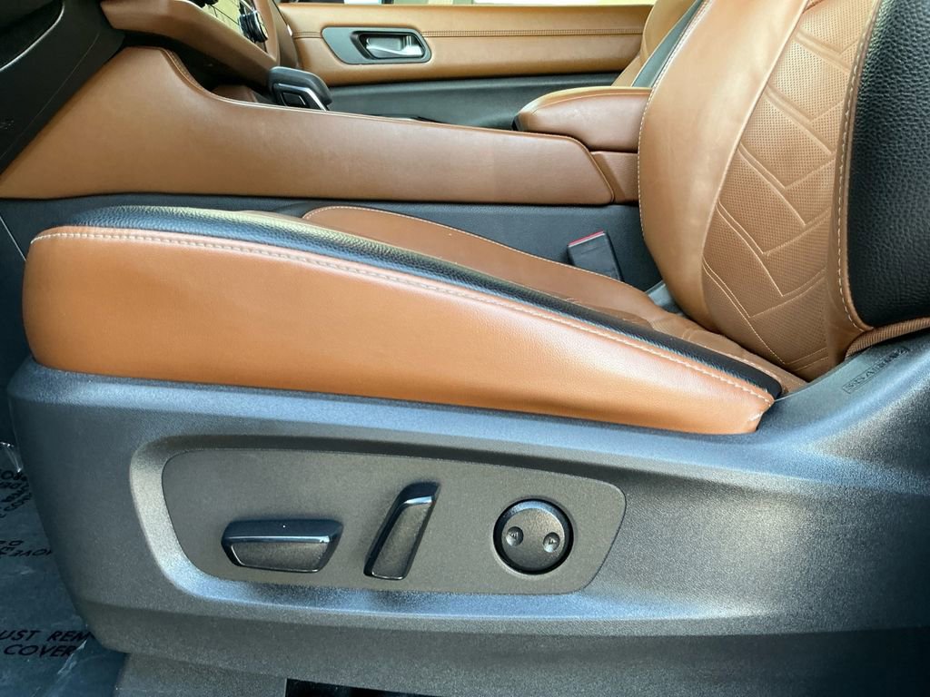 Used 2023 Nissan Pathfinder Platinum image 24