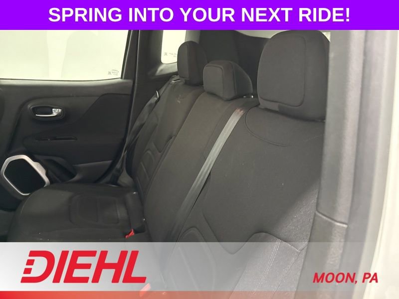 Used 2018 Jeep Renegade Latitude w/ Cold Weather Group AWD/4WD image 15