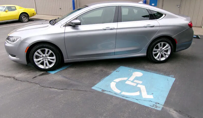 Used 2016 Chrysler 200 Limited w/ Convenience Group FWD image 2