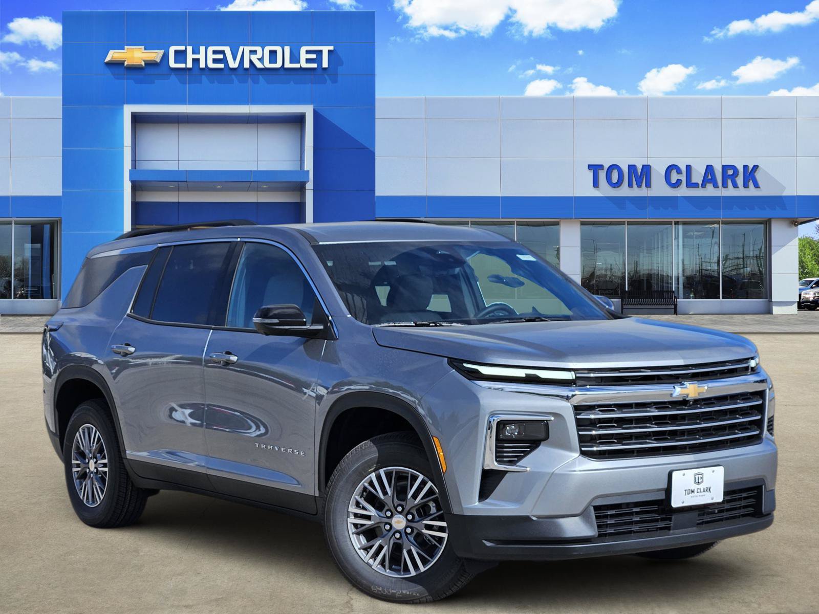 New 2027 Chevrolet Traverse LT w/ Driver Confidence Package FWD image 1