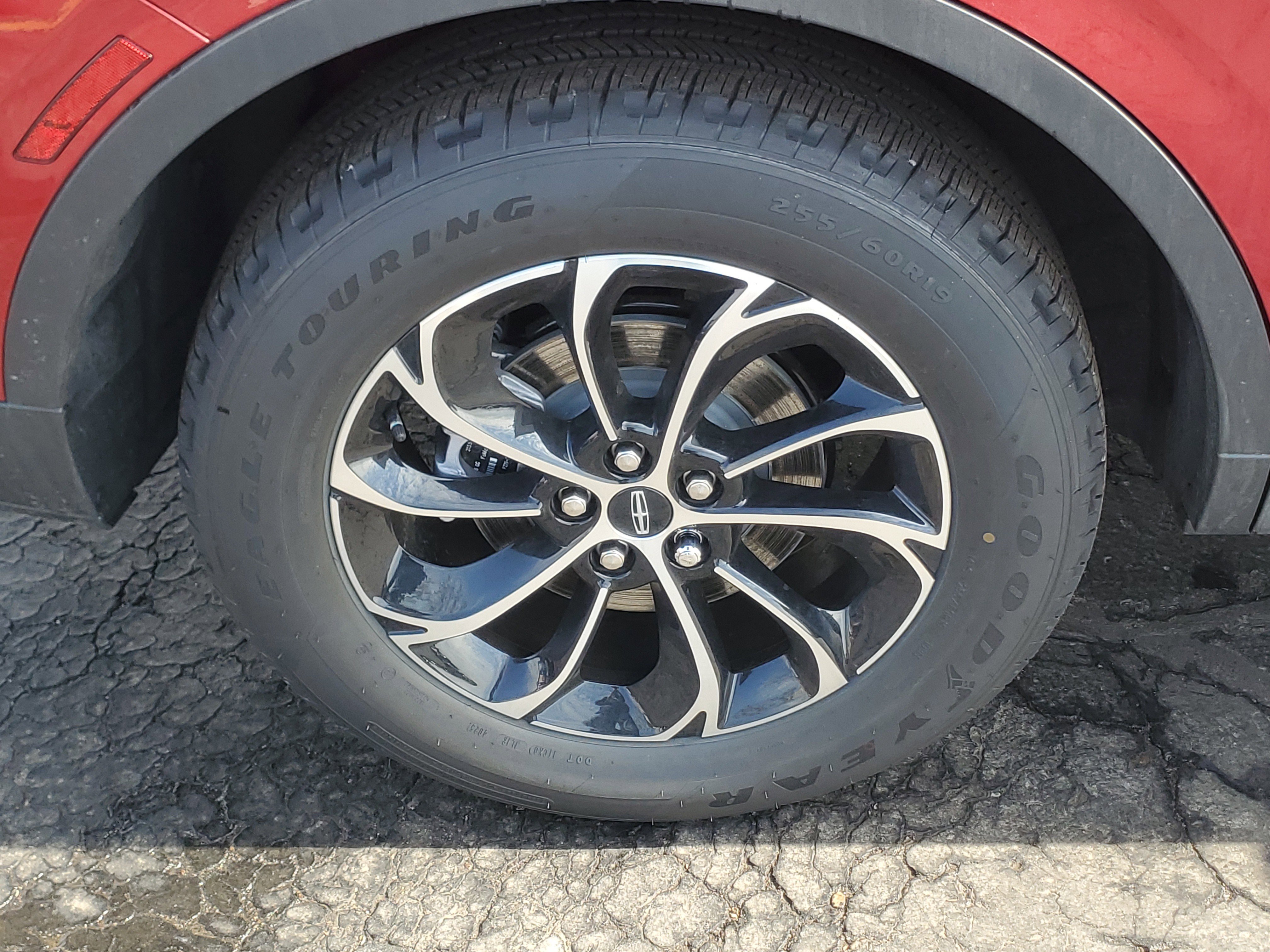 New 2026 Lincoln Nautilus Premier image 5