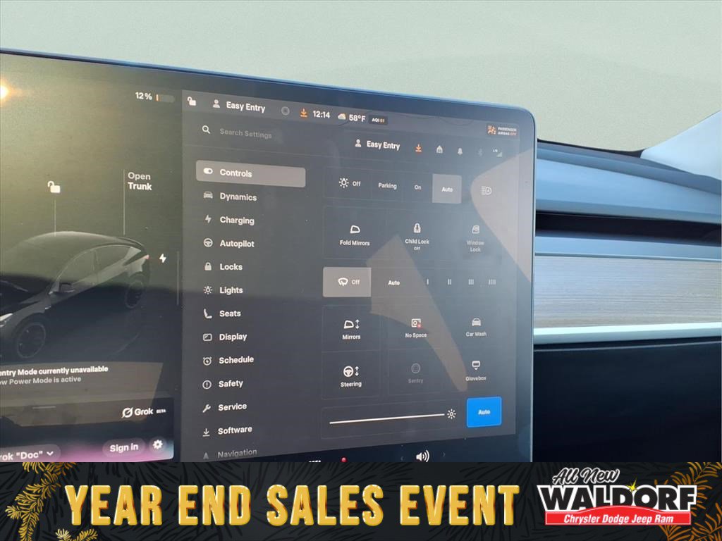 Used 2023 Tesla Model Y Performance image 22