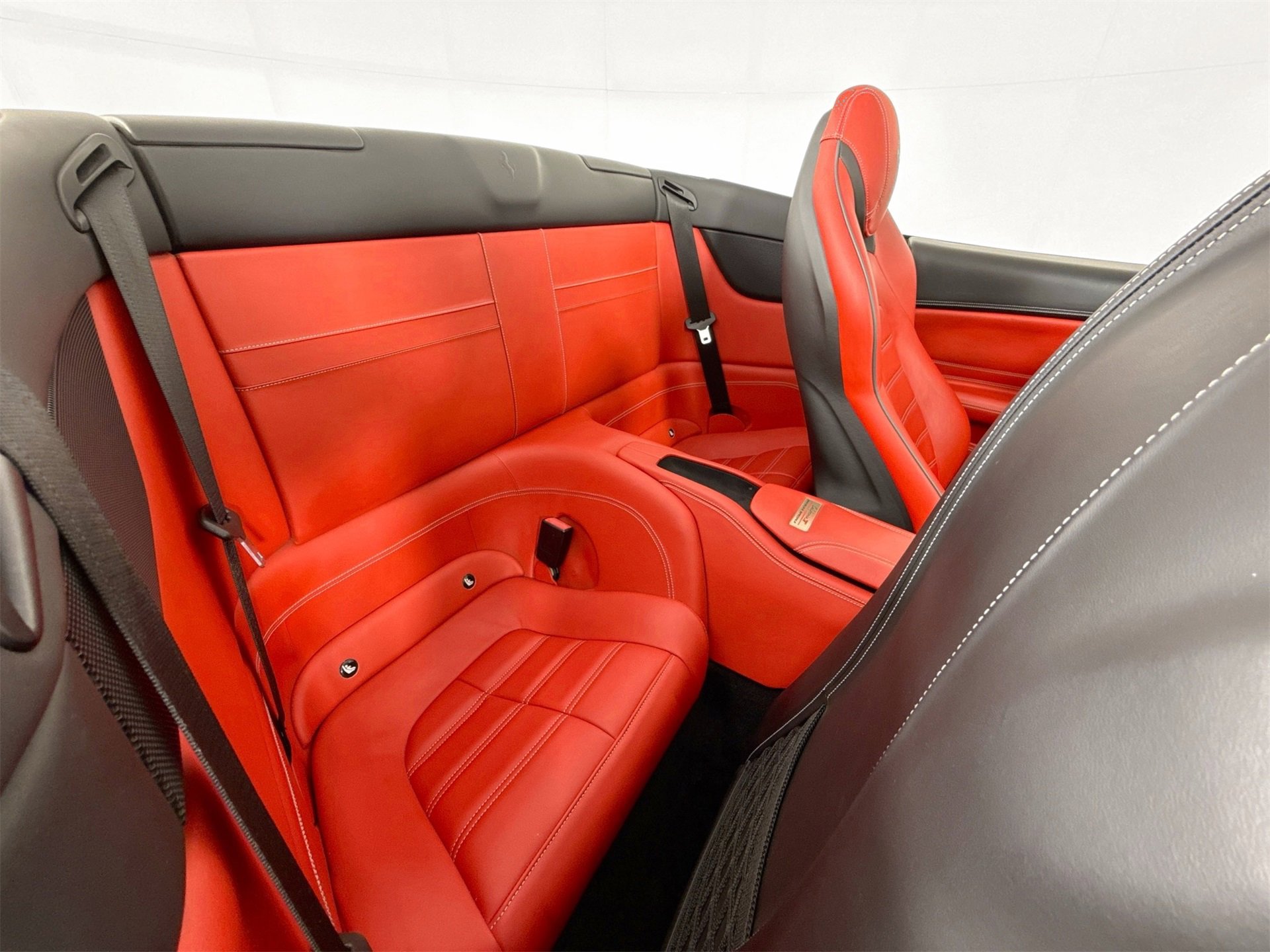 Certified 2017 Ferrari California T image 22