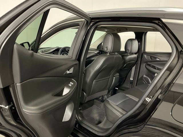 Used 2023 Buick Encore GX Select w/ Sport Touring Package FWD image 34