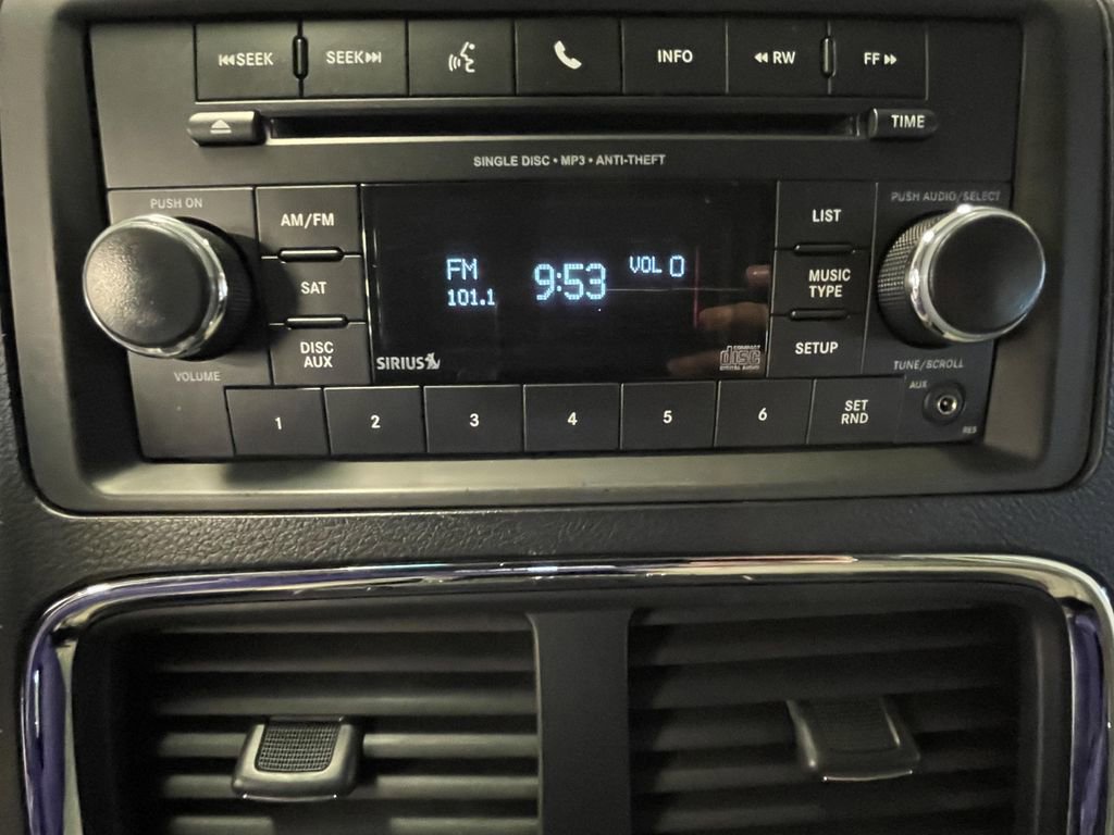 Used 2015 RAM C/V Tradesman w/ UConnect Hands-Free Group image 14