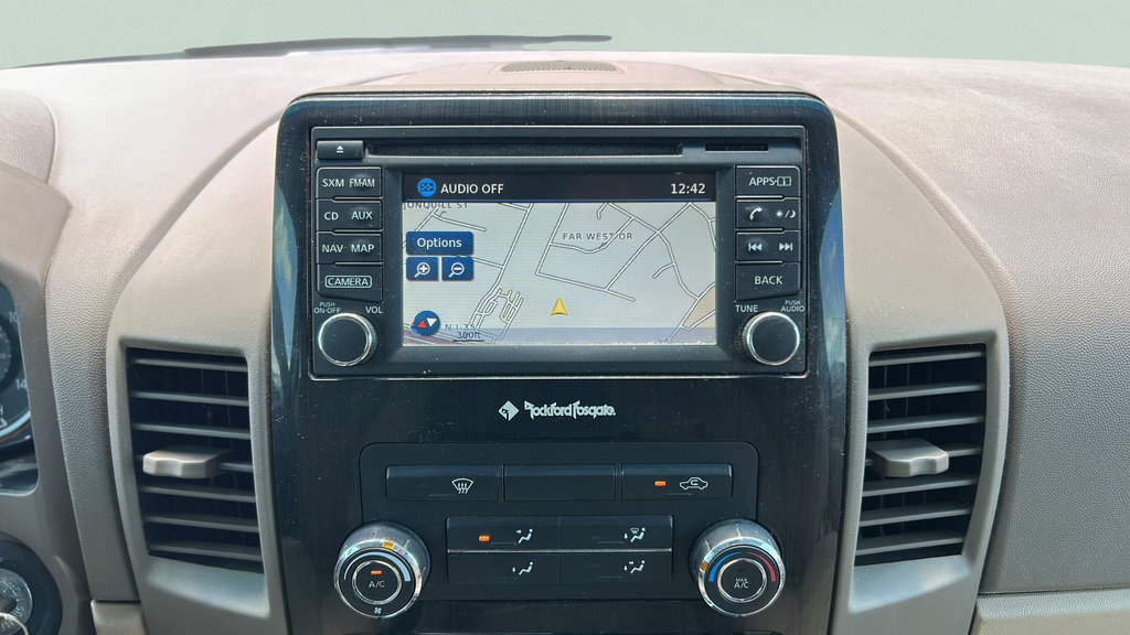 Used 2015 Nissan Titan SV w/ SV Value Truck Package RWD image 18