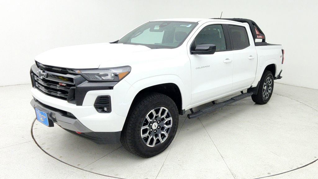 Certified 2024 Chevrolet Colorado Z71 w/ Z71 Convenience Package 2 image 4