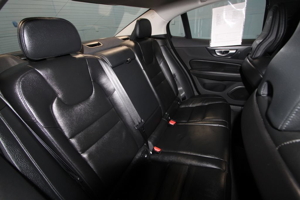 Used 2024 Volvo S60 B5 Plus AWD/4WD image 21