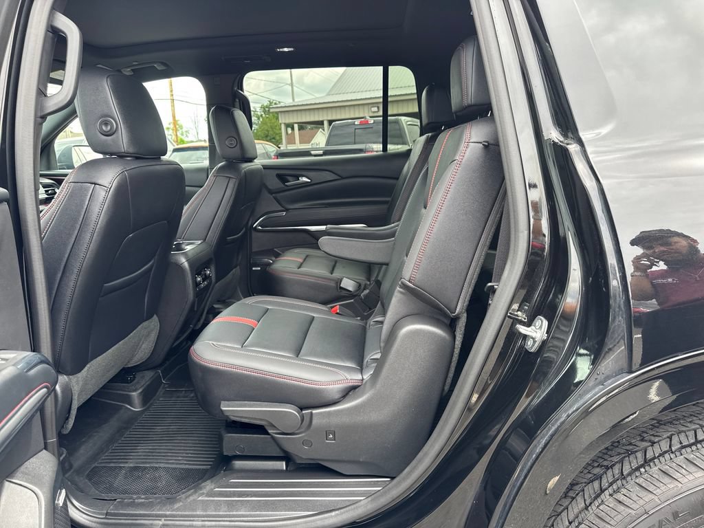 Used 2026 Chevrolet Traverse RS w/ LPO, Floor Liner Package AWD/4WD image 26