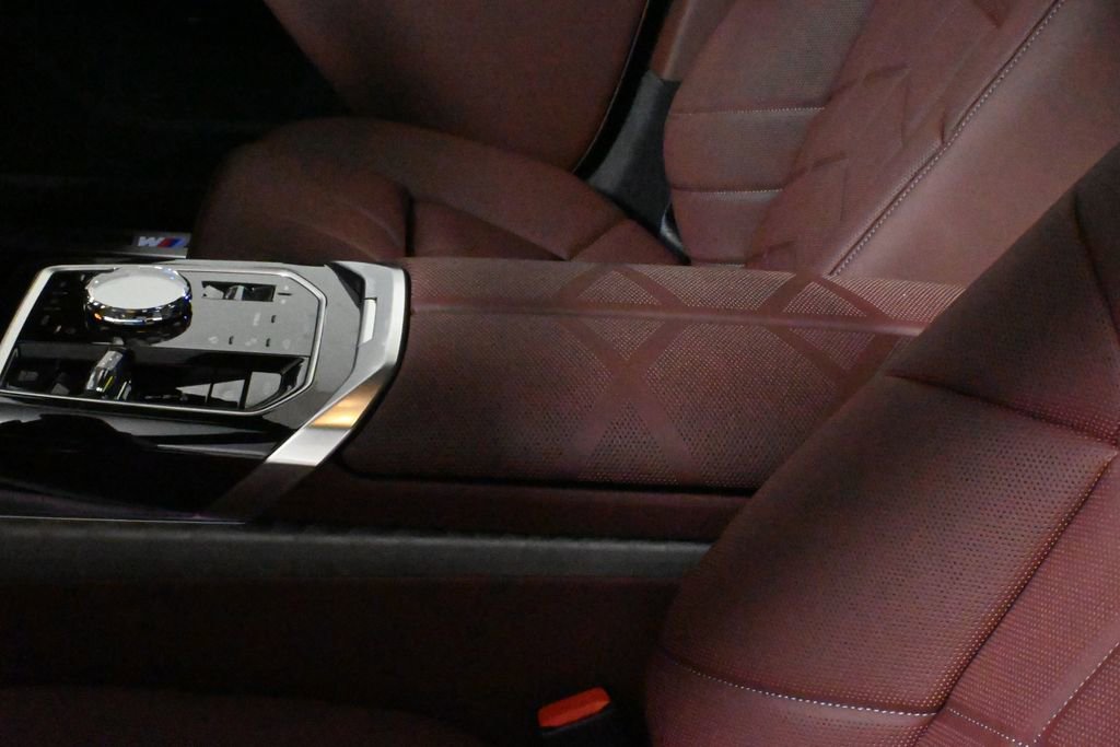 New 2026 BMW 740i xDrive image 25