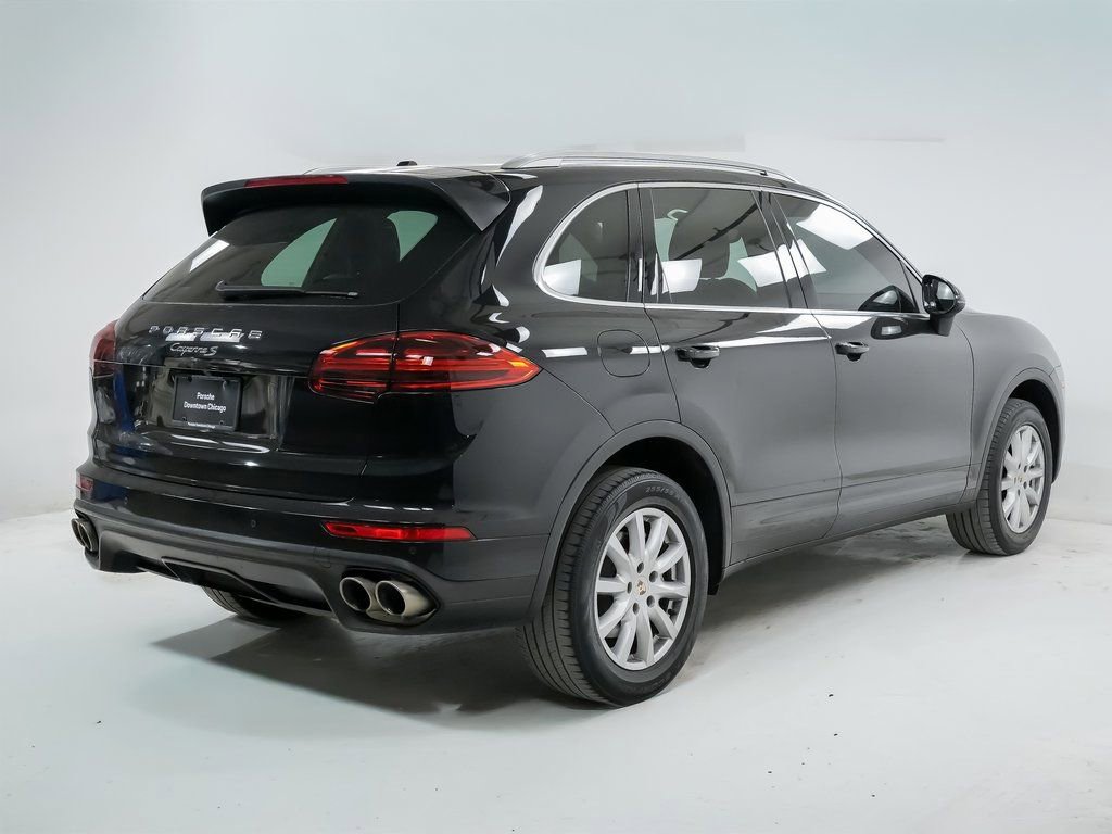 Used 2016 Porsche Cayenne S image 10