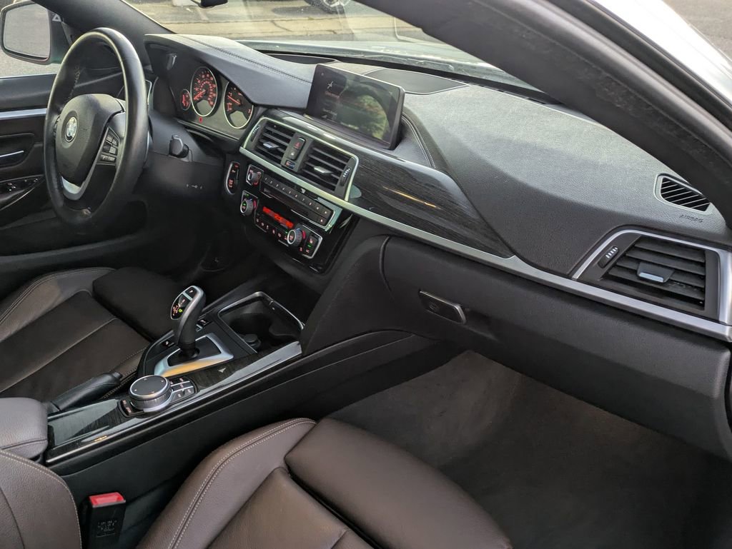 Used 2020 BMW 430i Gran Coupe xDrive image 32