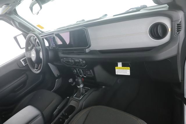 Used 2024 Jeep Wrangler Sport S image 28