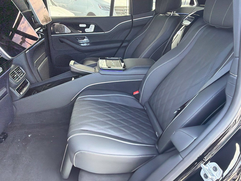 New 2026 Mercedes-Benz Maybach GLS 600 4MATIC image 30