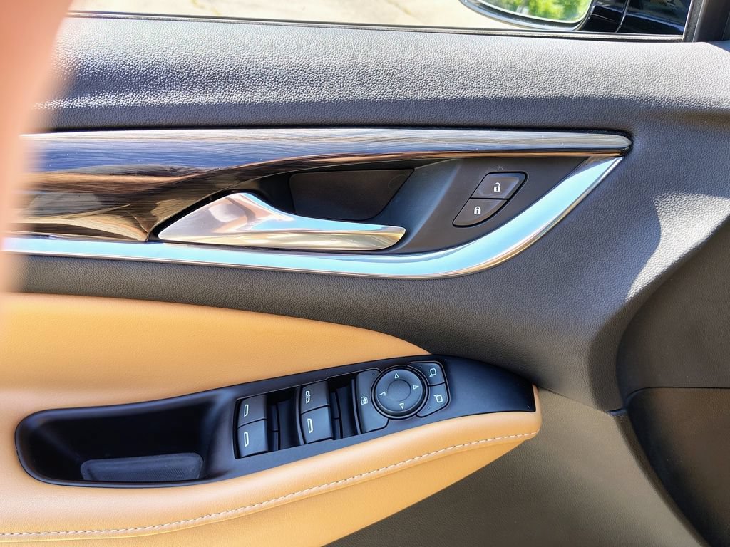Certified 2018 Buick Enclave Essence AWD/4WD image 19