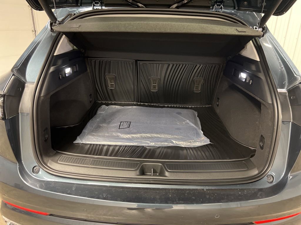 New 2026 Buick Envision Avenir image 6