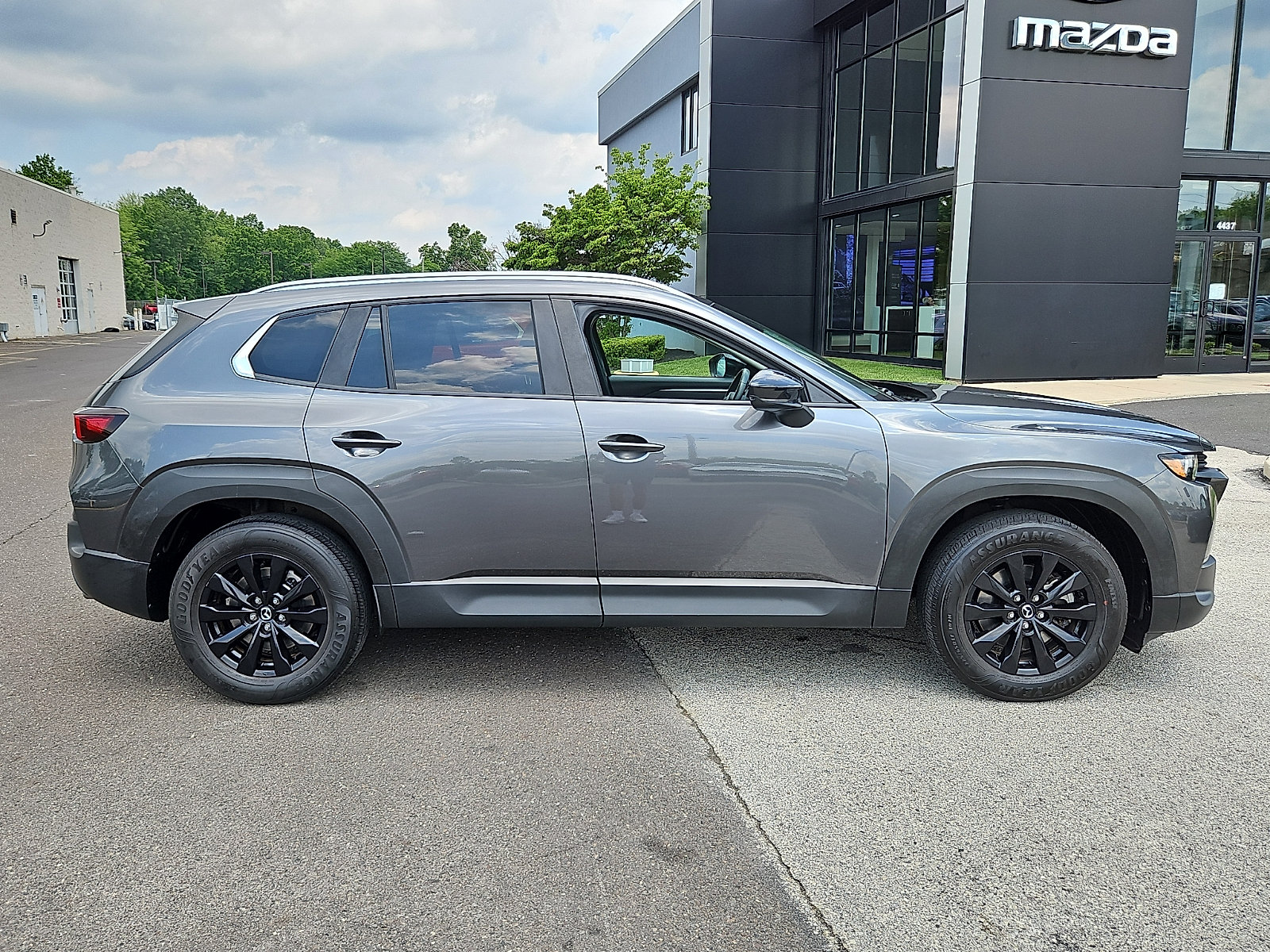 Used 2024 MAZDA CX-50 AWD 2.5 S w/ Premium Package image 7