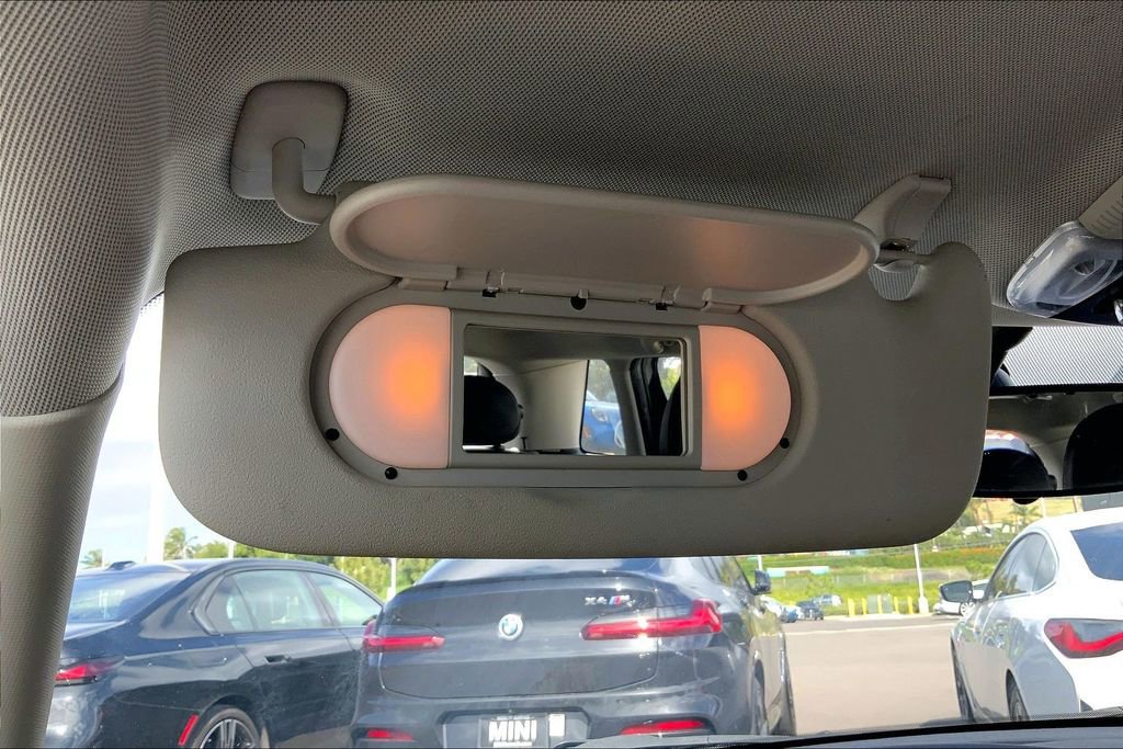 Used 2018 MINI Cooper 4-Door Hardtop image 27