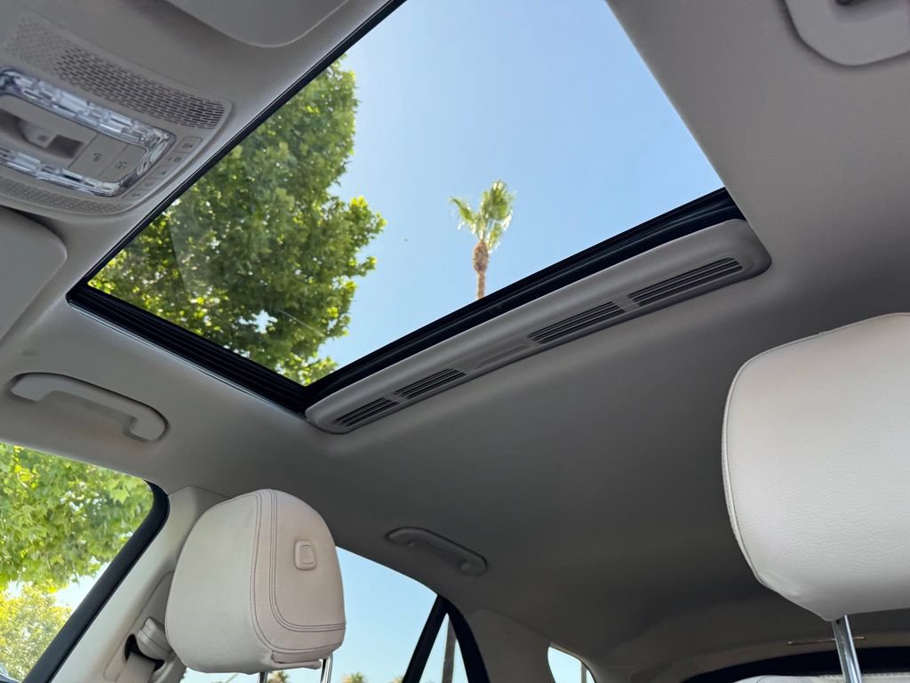 Certified 2024 Mercedes-Benz GLE 450 4MATIC image 2