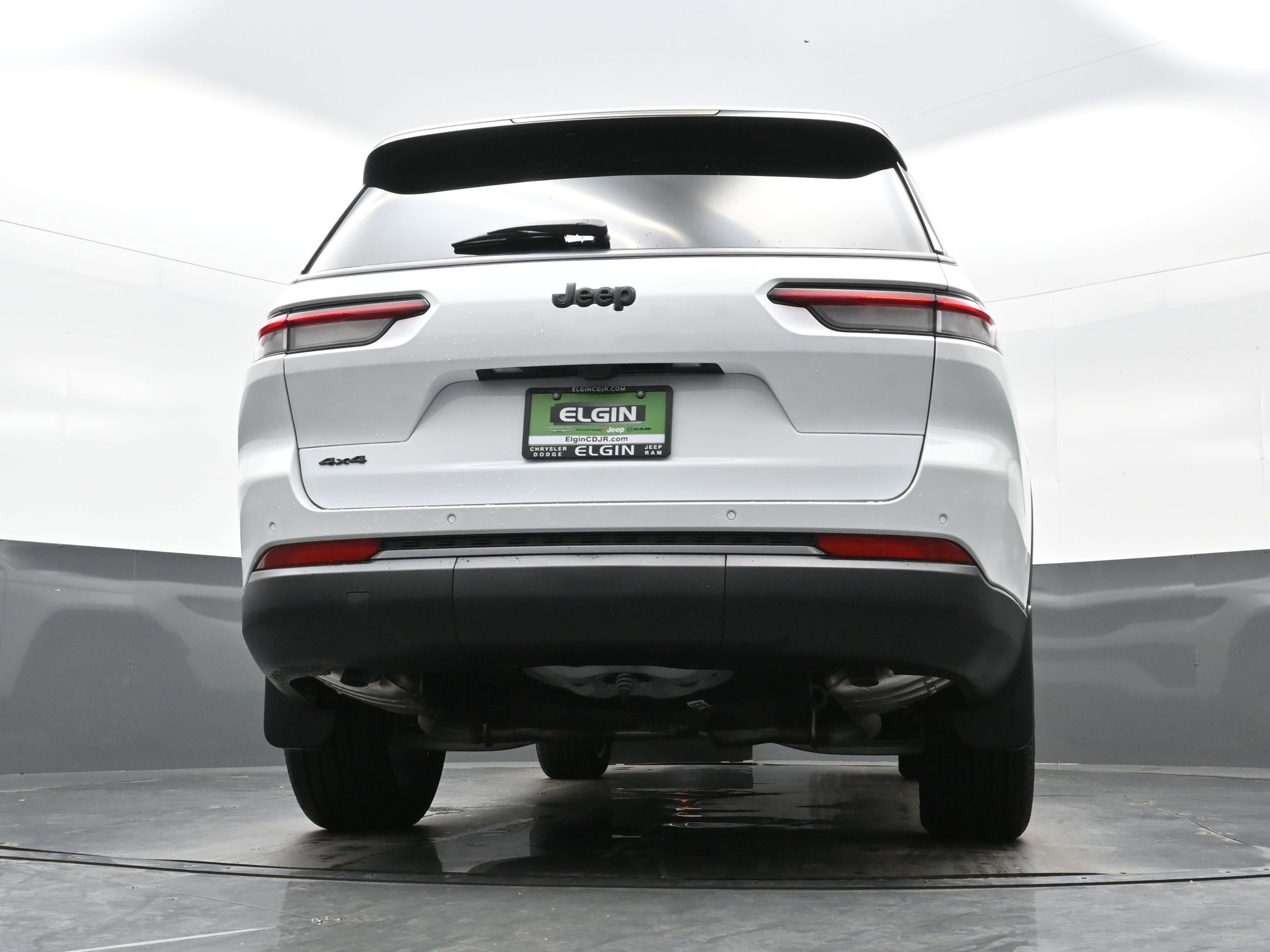 New 2026 Jeep Grand Cherokee L Limited w/ Limited Altitude Package AWD/4WD image 15