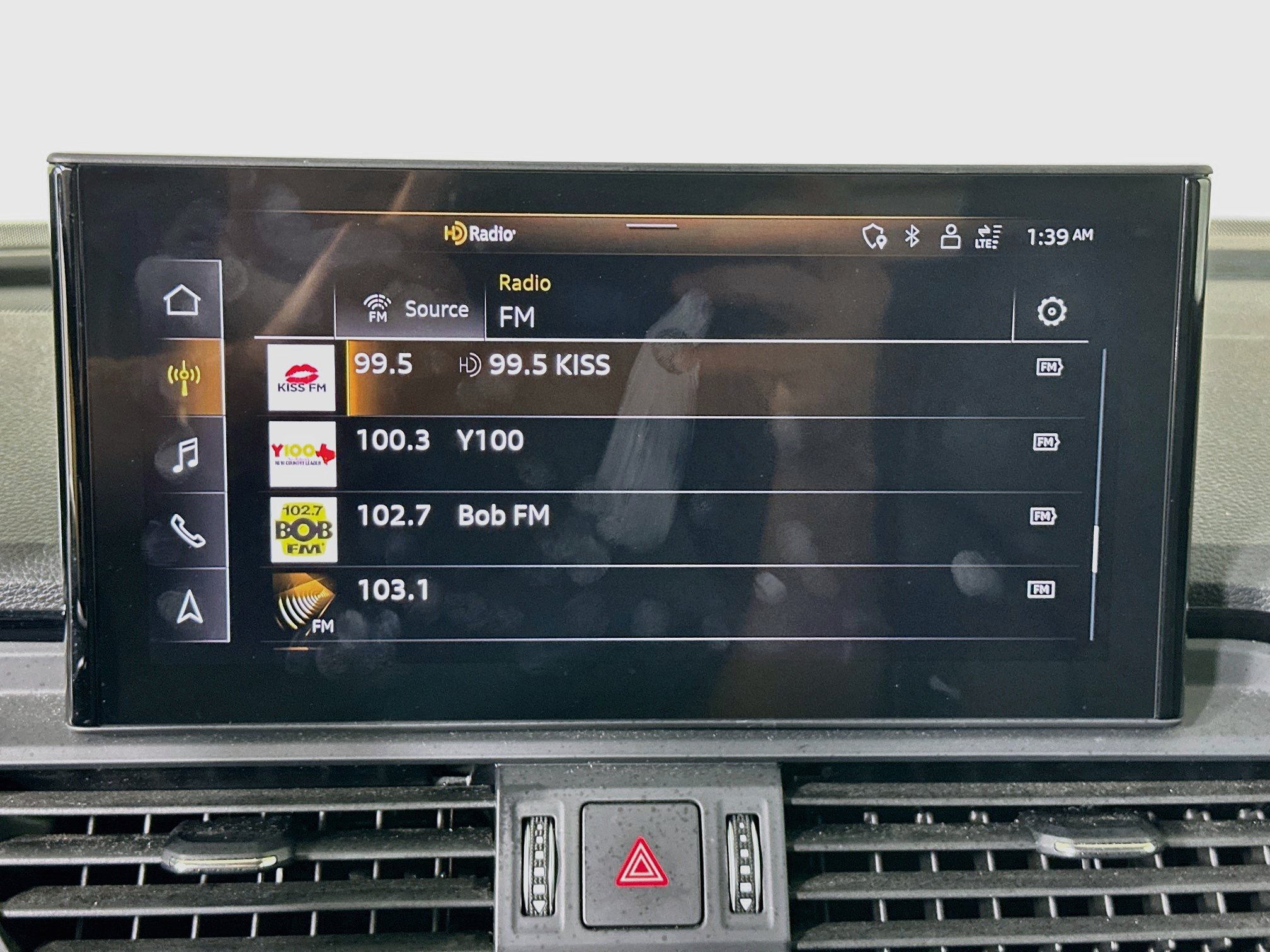 Used 2022 Audi Q5 e Premium AWD/4WD image 19