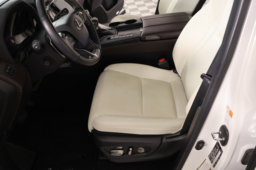 Used 2023 Lexus LX 600 4WD w/ Appearance Package image 12
