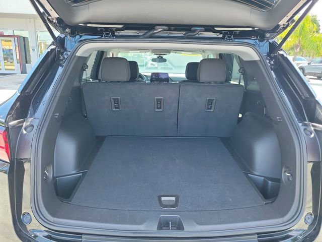 Used 2025 Chevrolet Blazer LT FWD image 10