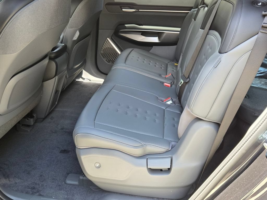 New 2026 Kia EV9 Wind AWD/4WD image 7