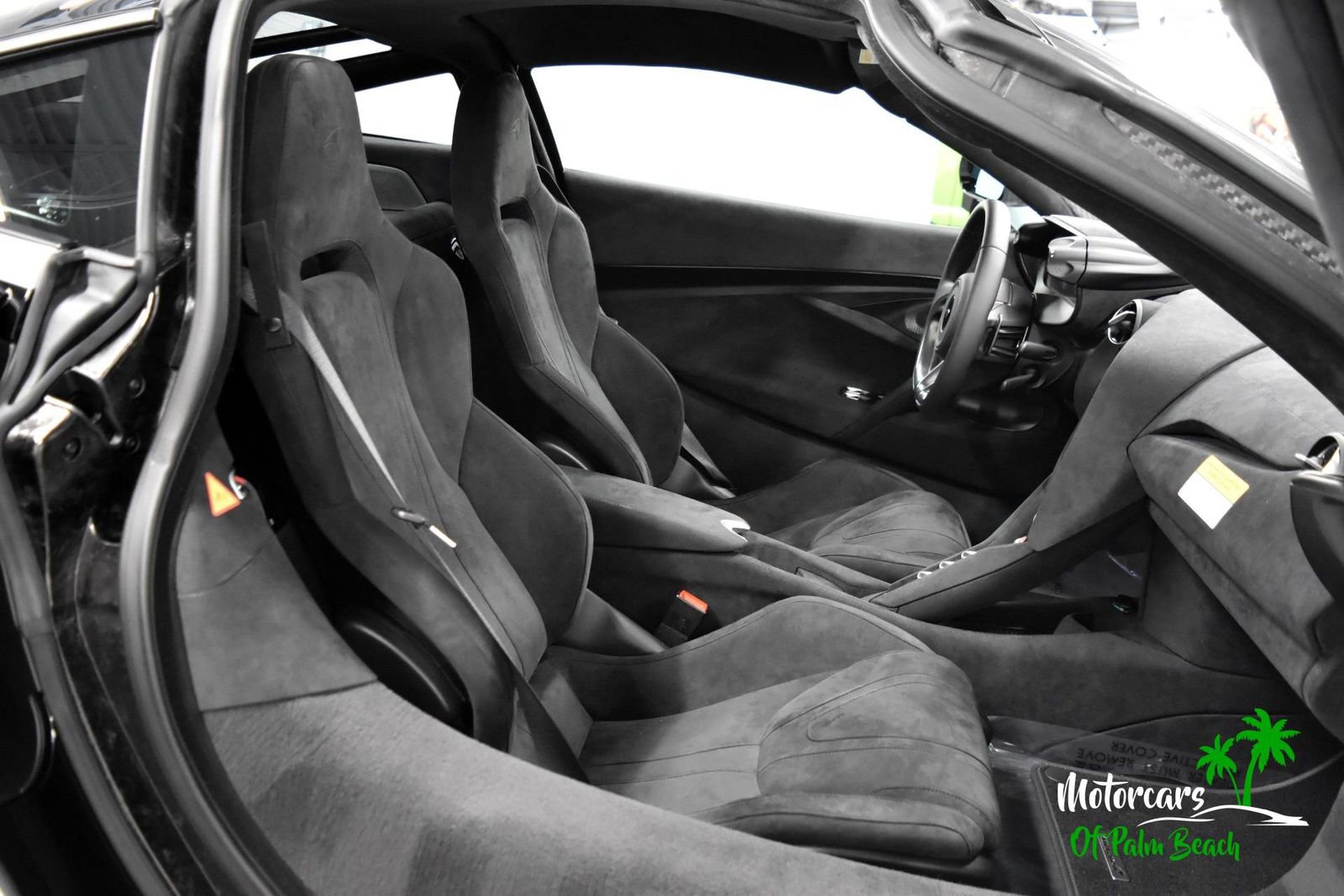 Used 2025 McLaren 750S image 26