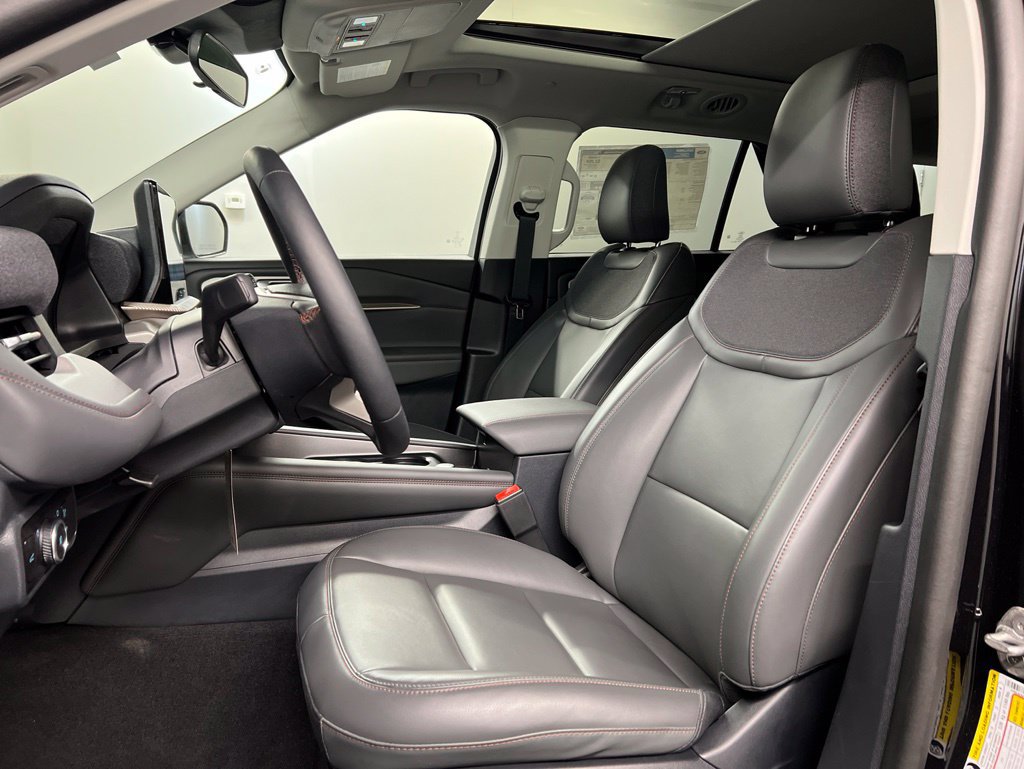 New 2026 Ford Explorer Active w/ Active Comfort Package AWD/4WD image 25