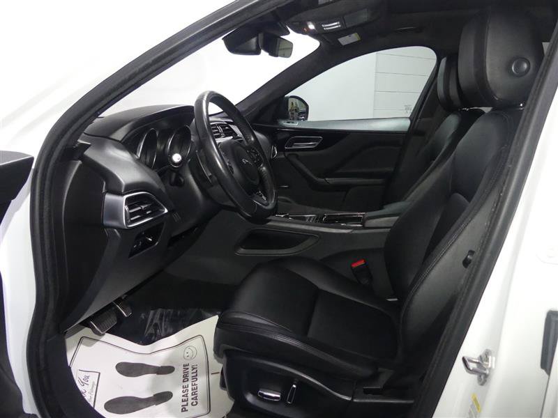 Used 2019 Jaguar F-PACE Premium AWD/4WD image 22